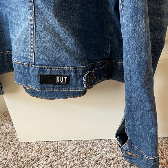 Kut from the Kloth Medium Blue Jean Jacket - Picture 3 of 5